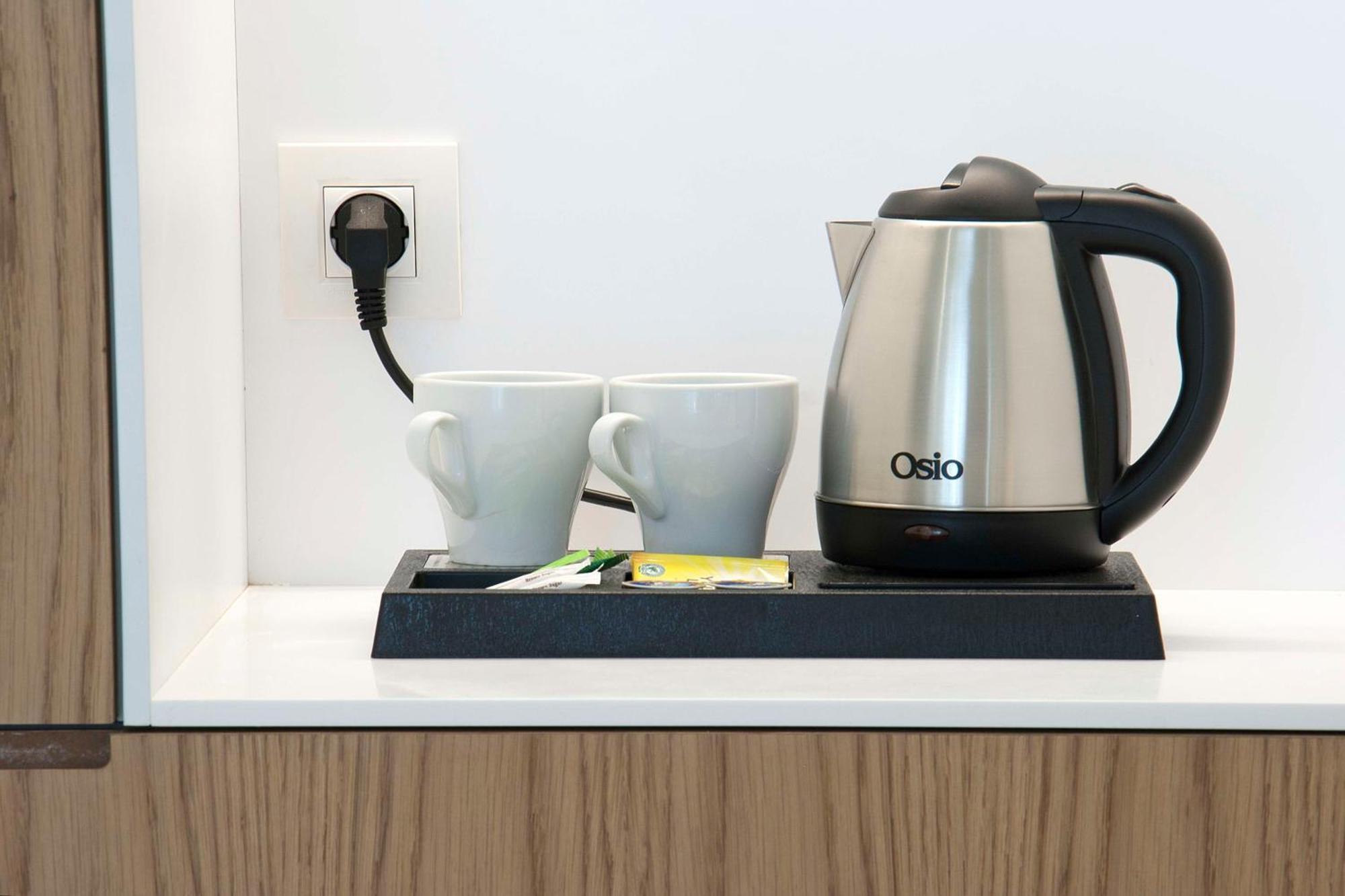 Radisson Blu Towers Kaushambi Delhi Ncr Hotell Ghaziabad Eksteriør bilde A kettle